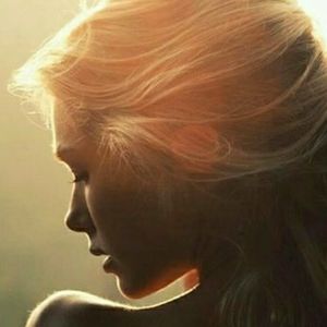 Meet your Posher, Esperanza